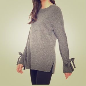 ANN TAYLOR -SMALL PETITE GRAY SWEATER